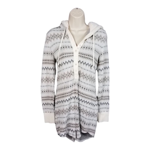 Abercrombie sherpa knit Romper - Picture 10 of 10